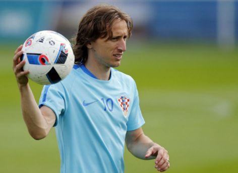 [中超]一粒宝贵进球 一份争冠希望